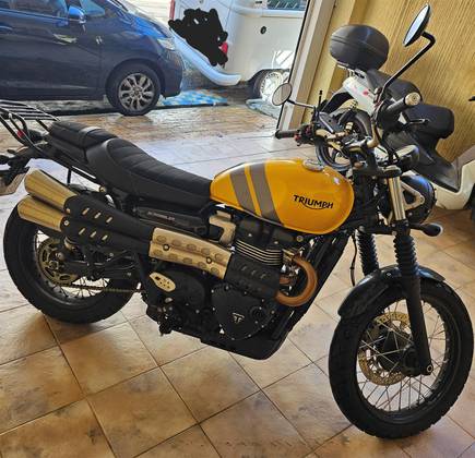 TRIUMPH SCRAMBLER 900 